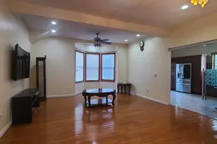 561 Ave E, Bayonne, NJ 07002 - Photo 19