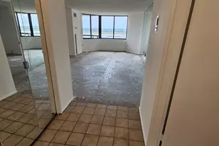 414 Harmon Cove Tower, Secaucus, NJ 07094 - Photo 3