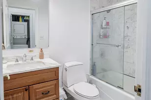 109 Shearwater Ct E, Jersey City, NJ 07305 - Photo 15