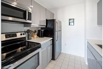 109 Shearwater Ct East #43, Jersey City, NJ 07305 - Photo 9