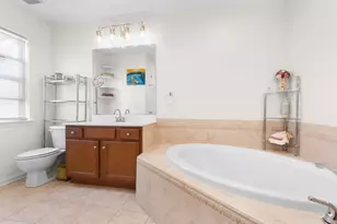 6 Elco Ct, Bayonne, NJ 07002 - Photo 21