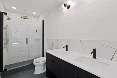 139 Christopher Columbus Dr #208, Jersey City, NJ 07302 - Photo 9