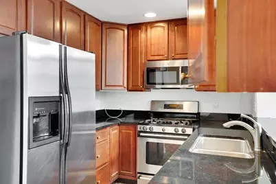 100 Abbie Ct #100, Guttenberg, NJ 07093 - Photo 9