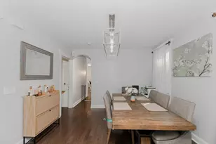 176 Avenue B, Bayonne, NJ 07002 - Photo 3