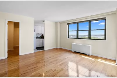 1225 Kennedy Blvd #7C, Bayonne, NJ 07002 - Photo 1