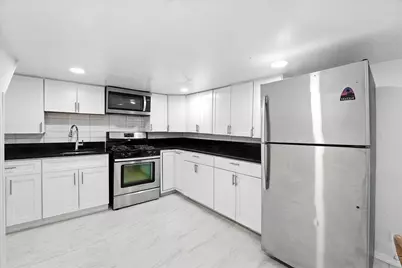 283 Griffith St #3, Jersey City, NJ 07307 - Photo 3