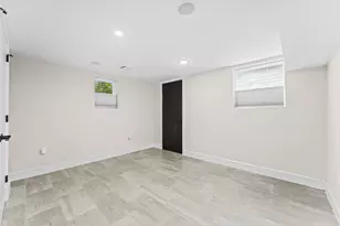 93 Pearsall Ave, Jersey City, NJ 07305 - Photo 17