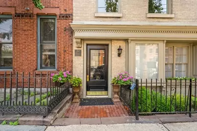 212 Warren St #3, Jersey City, NJ 07302 - Photo 1