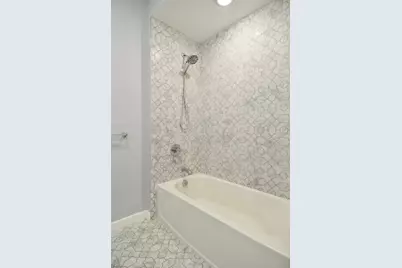 82-84 East 31st St #203, Bayonne, NJ 07002 - Photo 11
