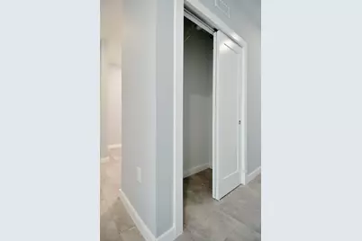 82-84 East 31st St #203, Bayonne, NJ 07002 - Photo 9