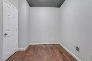 36 Dwight St, Jersey City, NJ 07305 - Photo 7