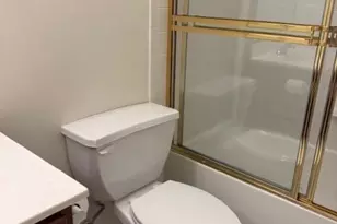 490 Fulton Ct, West New York, NJ 07093 - Photo 15