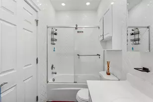 145 Bleecker St, Jersey City, NJ 07307 - Photo 25