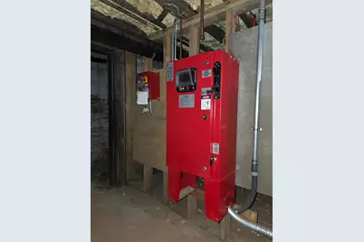 815 Montgomery St, Jersey City, NJ 07306 - Photo 9