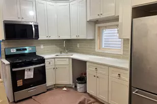 36 Humphrey Ave, Bayonne, NJ 07002 - Photo 9