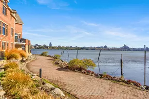 17 Moorings Ln, Edgewater, NJ 07020 - Photo 45