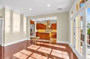 17 Moorings Ln, Edgewater, NJ 07020 - Photo 17