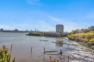 17 Moorings Ln, Edgewater, NJ 07020 - Photo 23