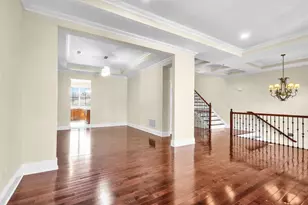 17 Moorings Ln, Edgewater, NJ 07020 - Photo 5