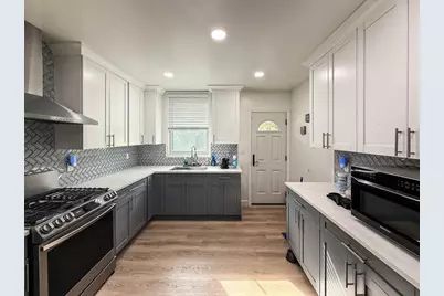145 Ege Ave, Jersey City, NJ 07304 - Photo 3