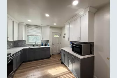 145 Ege Ave, Jersey City, NJ 07304 - Photo 5