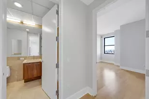 4 Beacon Way, Jersey City, NJ 07304 - Photo 9