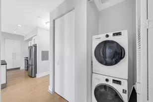 4 Beacon Way, Jersey City, NJ 07304 - Photo 5