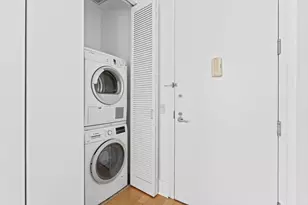 4 Beacon Way, Jersey City, NJ 07304 - Photo 23