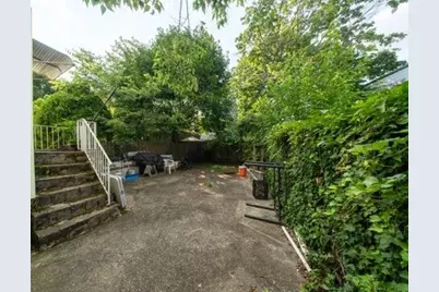 17 Bayside Pl, Jersey City, NJ 07305 - Photo 5