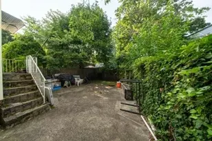 17 Bayside Pl, Jersey City, NJ 07305 - Photo 5