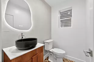 31 Bayview Ave, Jersey City, NJ 07305 - Photo 13