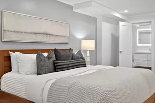 31 Bayview Ave, Jersey City, NJ 07305 - Photo 21