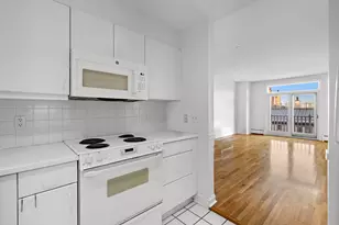 206 Shearwater Ct W, Jersey City, NJ 07305 - Photo 7