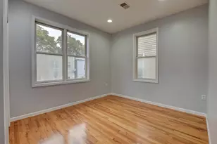 38 Court House Pl, Jersey City, NJ 07306 - Photo 9