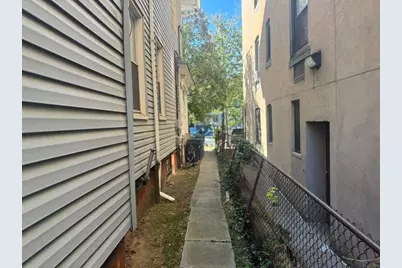 68 Danforth Ave, Jersey City, NJ 07304 - Photo 19