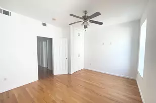 163 Baldwin Ave, Jersey City, NJ 07306 - Photo 9