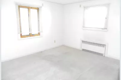 70 Christina St, Little Ferry, NJ 07643 - Photo 5