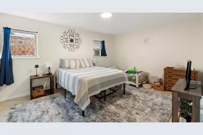 219 South St, Jersey City, NJ 07307 - Photo 35