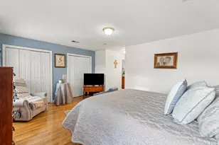 219 South St, Jersey City, NJ 07307 - Photo 3
