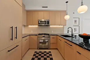 139 Christopher Columbus Dr, Jersey City, NJ 07302 - Photo 5