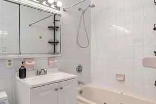 6040 Blvd E, West New York, NJ 07093 - Photo 13