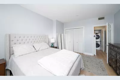 100 Shearwater Ct East #43, Jersey City, NJ 07305 - Photo 11
