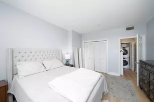 100 Shearwater Ct E, Jersey City, NJ 07305 - Photo 11