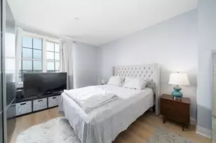 100 Shearwater Ct E, Jersey City, NJ 07305 - Photo 9