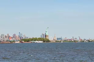 100 Shearwater Ct E, Jersey City, NJ 07305 - Photo 27