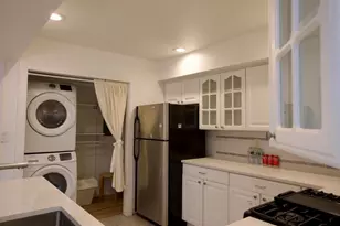 702 Mainsail Ln, Secaucus, NJ 07094 - Photo 7