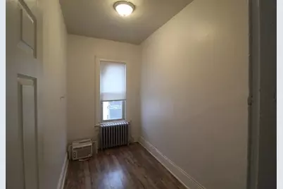 118 Clinton Ave, Jersey City, NJ 07304 - Photo 15
