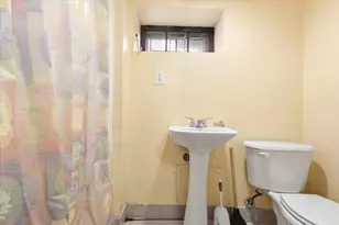 118 Avenue B, Bayonne, NJ 07002 - Photo 17