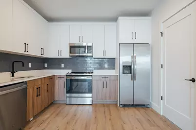 67 Summer Ave #202, Newark, NJ 07104 - Photo 1