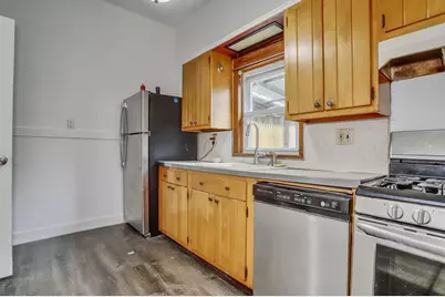 94A Linden Ave, Jersey City, NJ 07305 - Photo 13